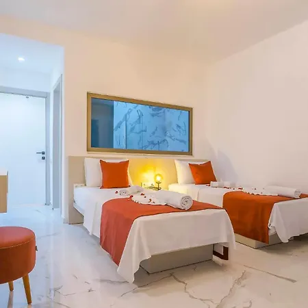 Villa Avantgarde-1